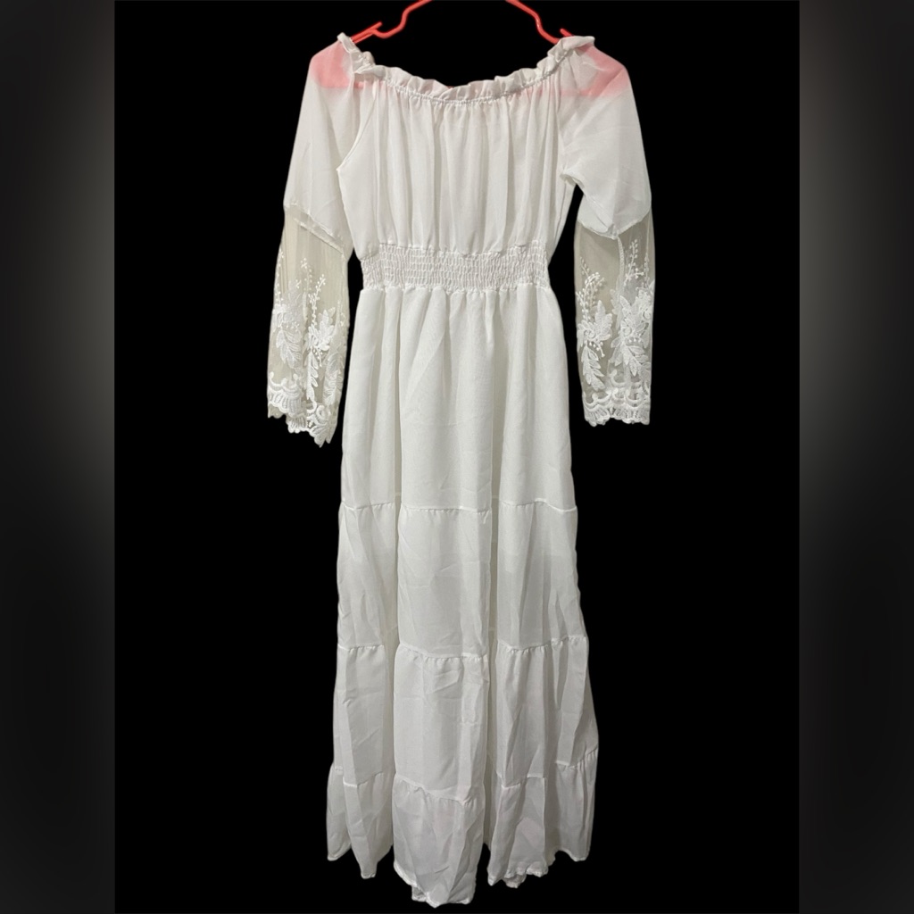 Elegant White Floral Lace Long Sleeve Maxi Dress Stretchy
